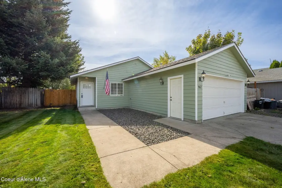 962 W Kyler AVE, Hayden, ID 83835 - #3