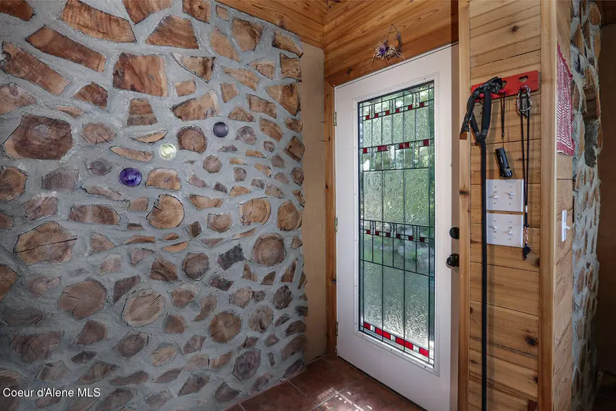 812 Pine Cove RD, Bayview, ID 83803 - #3