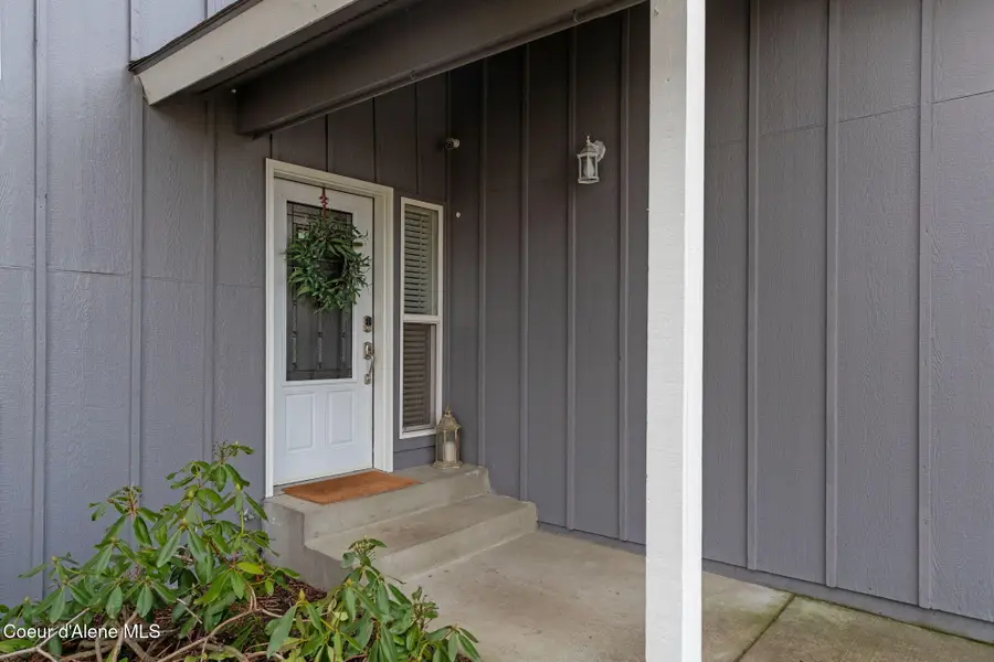 514 E 13th Ave, Post Falls, ID 83854 - #2