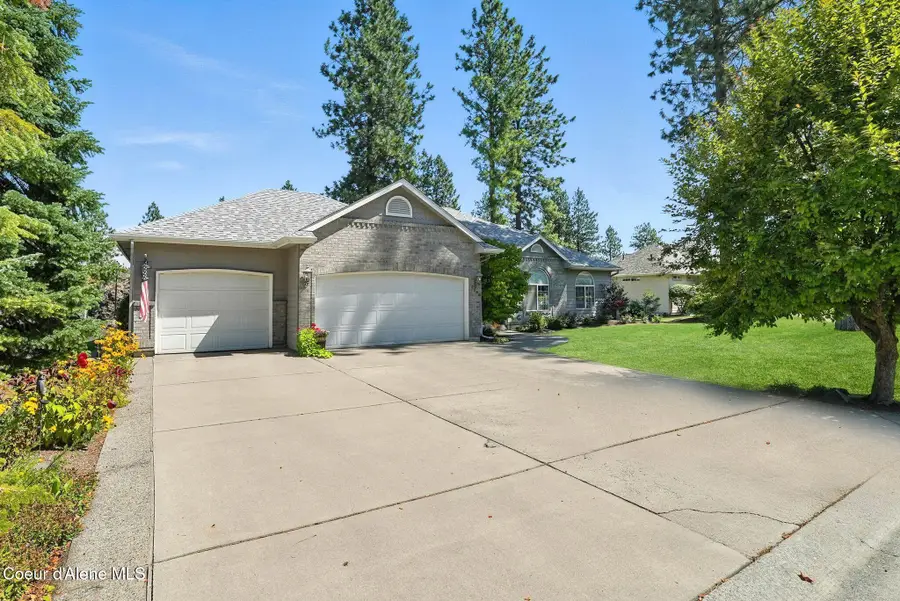 6908 N East Bluff Ct, Spokane, WA 99208 - #2