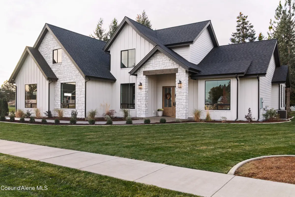 2114 W Boyles AVE, Hayden, ID 83835 - Image #1