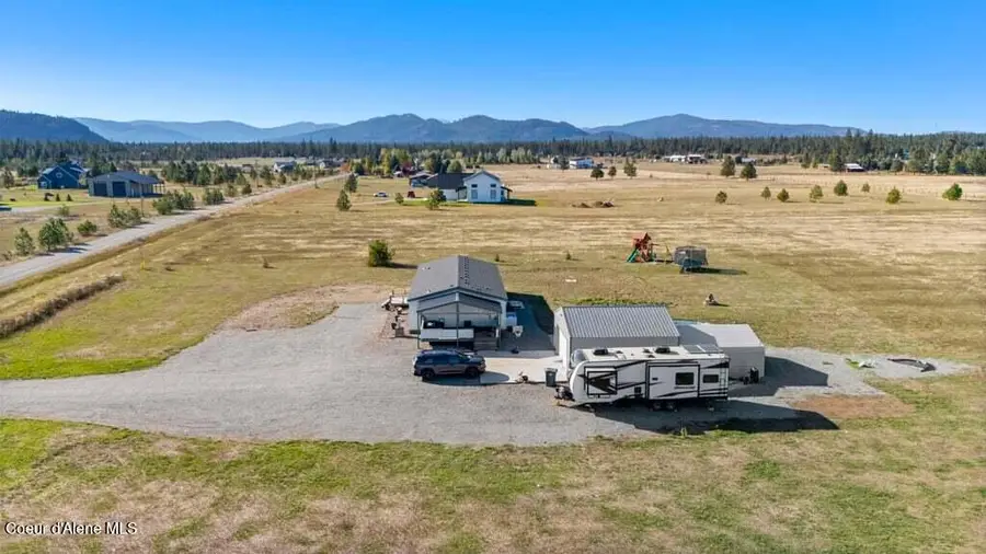 1107 E Yellow Pine AVE, Athol, ID 83801 - #2