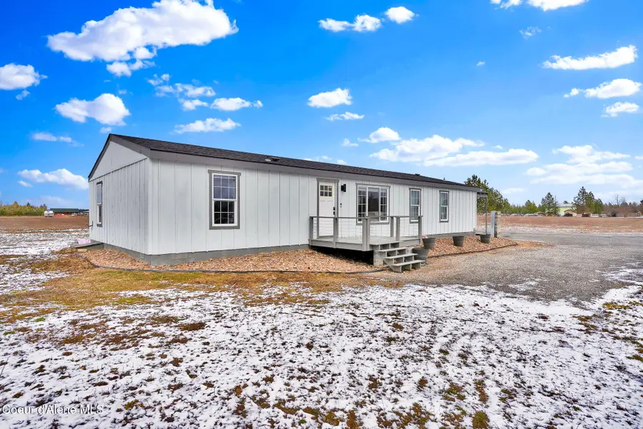 1107 E Yellow Pine AVE, Athol, ID 83801 - #3