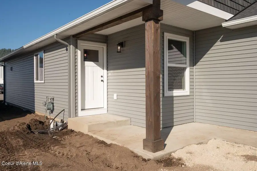 5881 W Vermont St, Spirit Lake, ID 83869 - #2