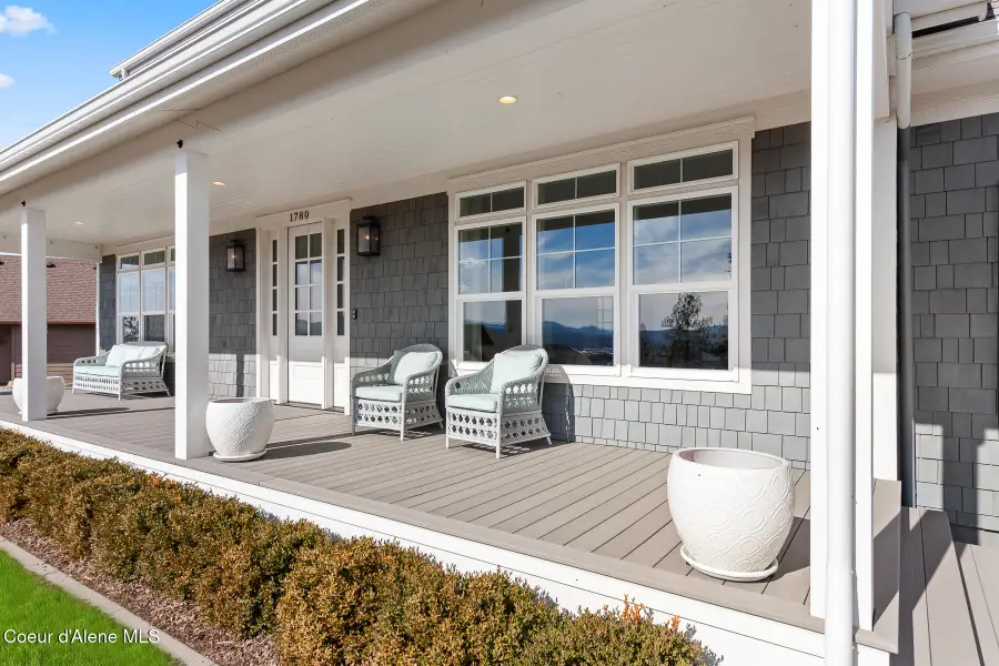 1780 E Grandview Dr, Coeur Dalene, ID 83815 - #3