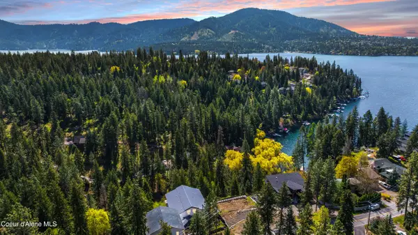162483 N Lakeview Dr, Hayden Lake, ID 83835