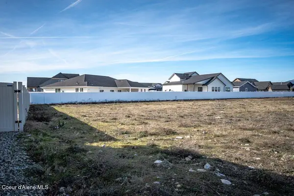 3965 N May Ella LOOP, Post Falls, ID 83854