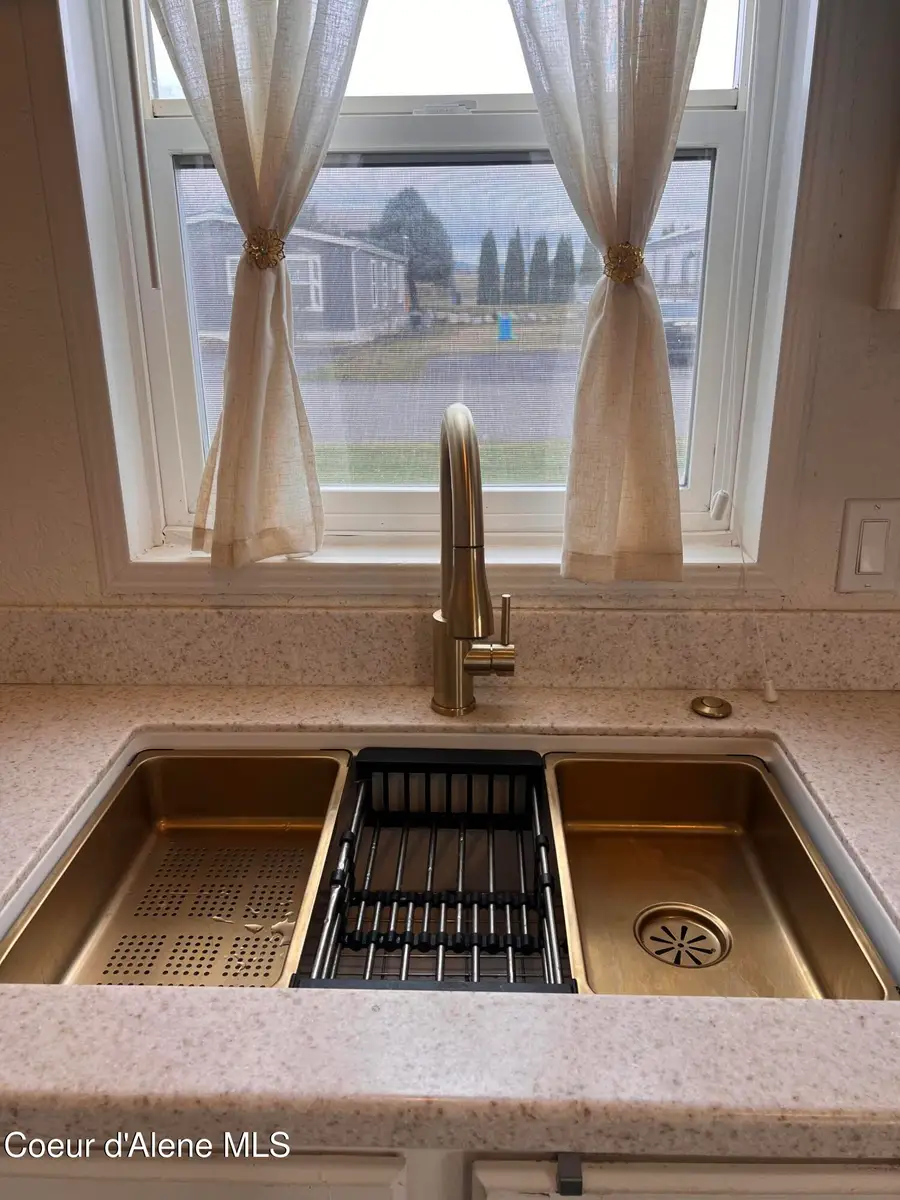 2042 W Gueneveres WAY, Post Falls, ID 83854 - #3