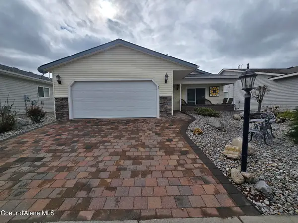 8548 W Sawtooth St, Rathdrum, ID 83858