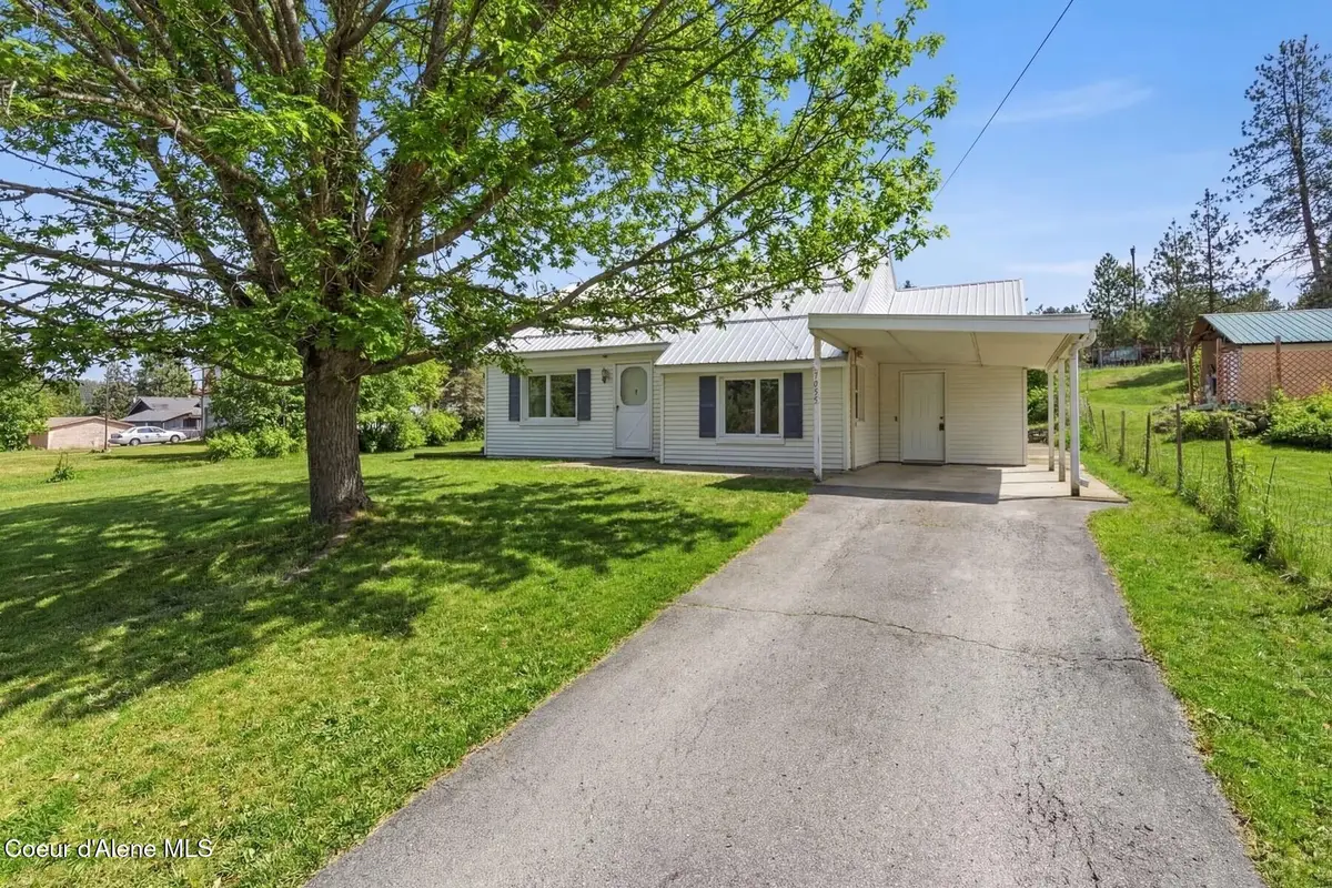 7055 Helena St, Bonners Ferry, ID 83805 - #1