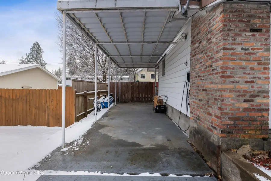 305 S 1st ST, Pinehurst, ID 83850 - #3