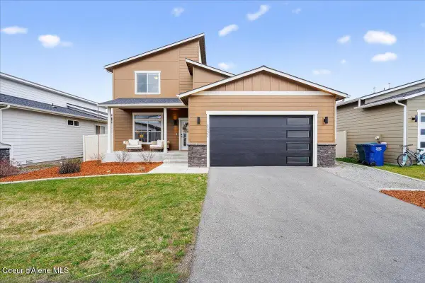 4302 N Donovan LN, Post Falls, ID 83854