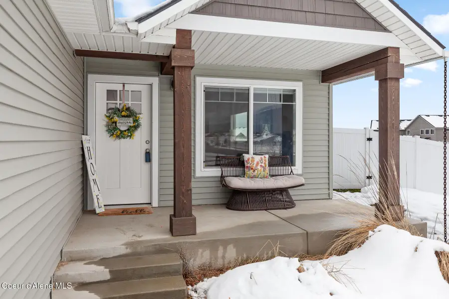 5914 W Irish DR, Rathdrum, ID 83858 - #2