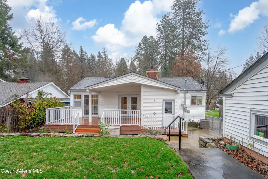 611 S 12th ST, Coeur Dalene, ID 83814 - #3