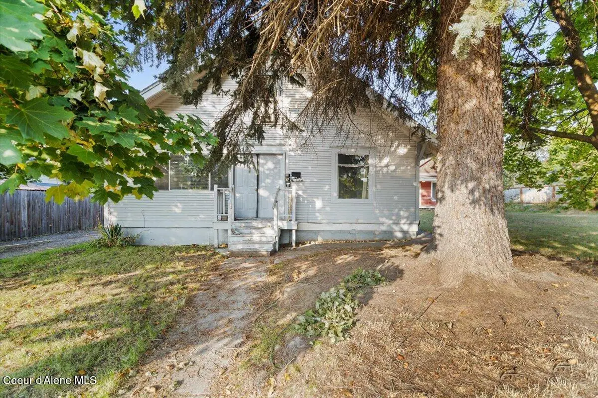 1031 N 3rd ST, Coeur Dalene, ID 83814 - #1