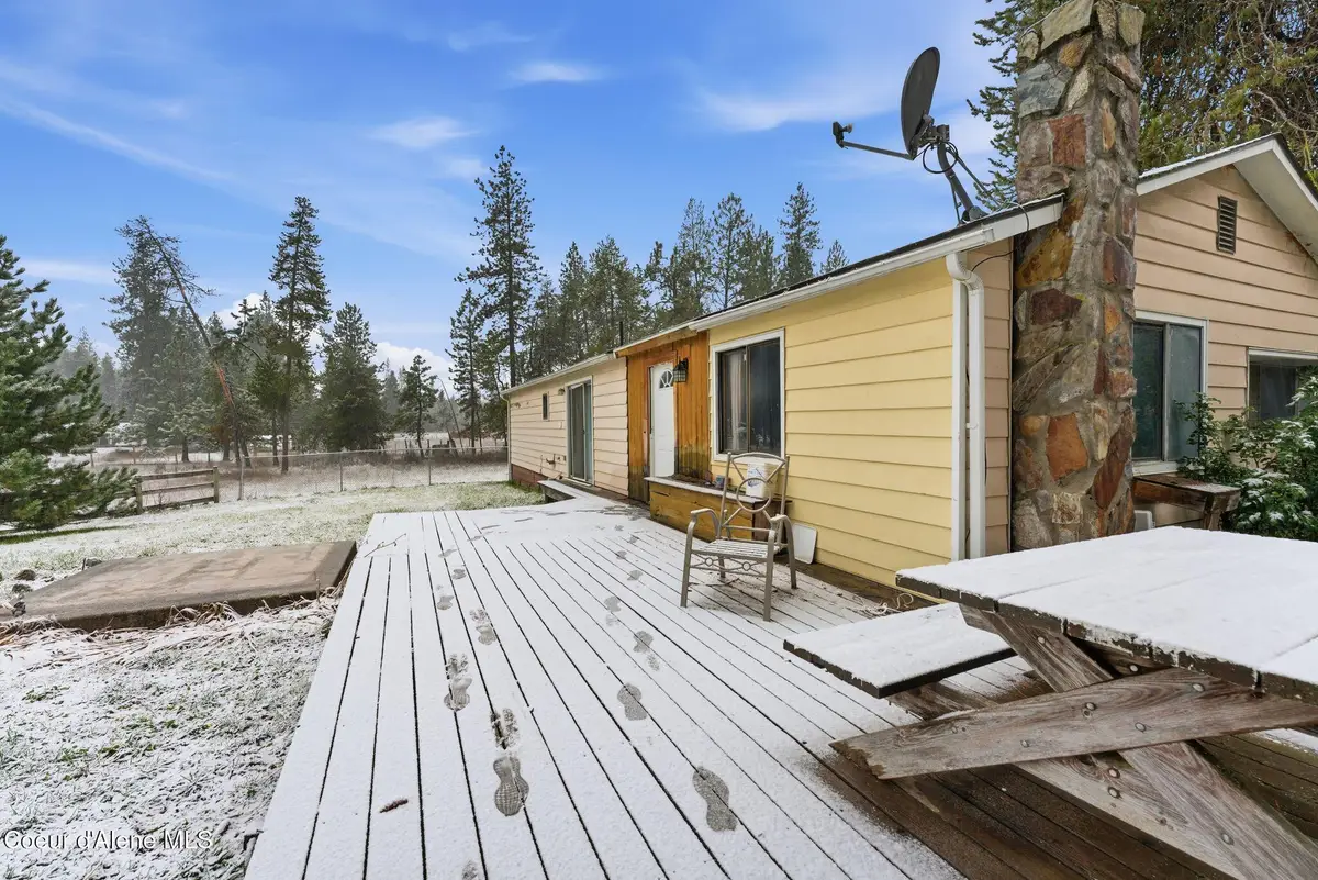 15707 N RANCH VALLEY RD, Rathdrum, ID 83858 - Image #1