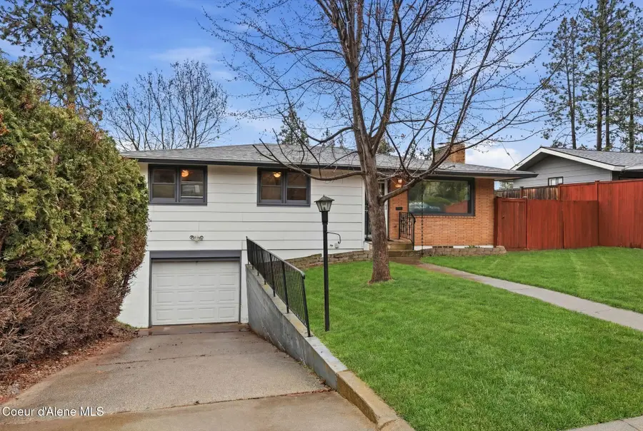 3703 E 18th Ave, Spokane, WA 99223 - #2