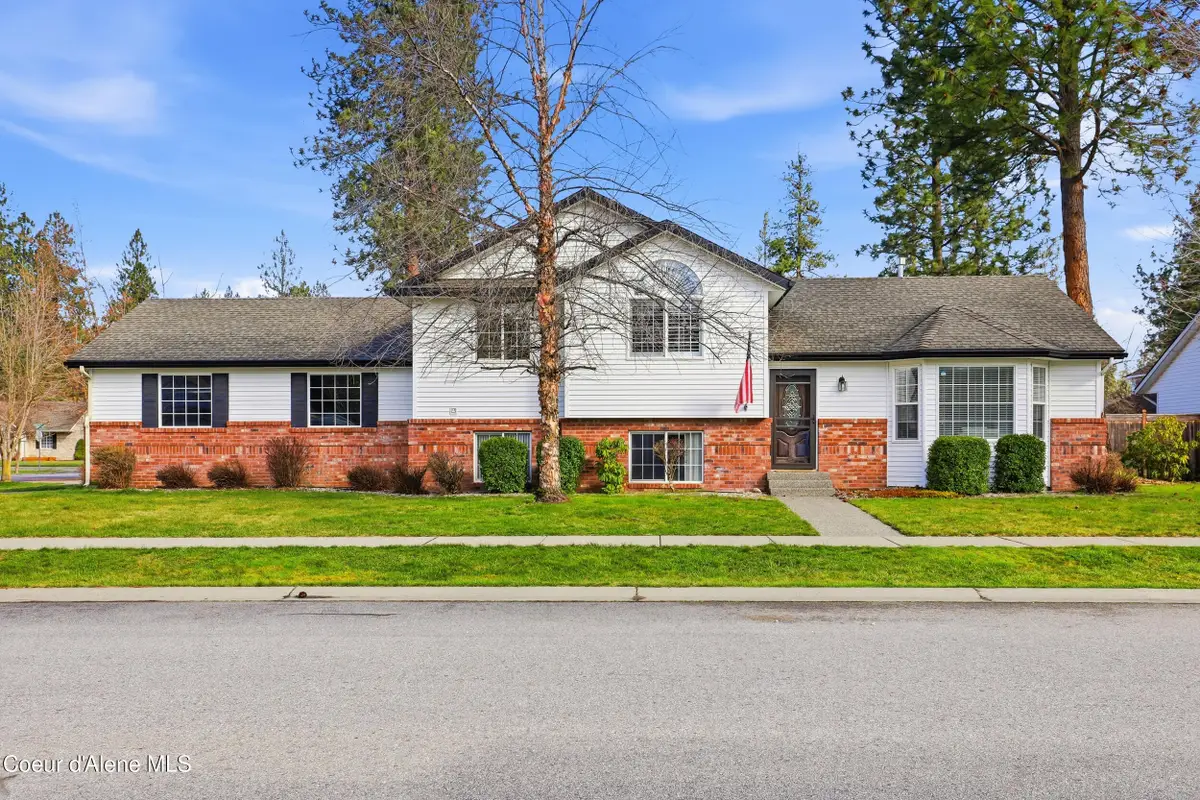 5020 E Mossberg CIR, Post Falls, ID 83854 - #1