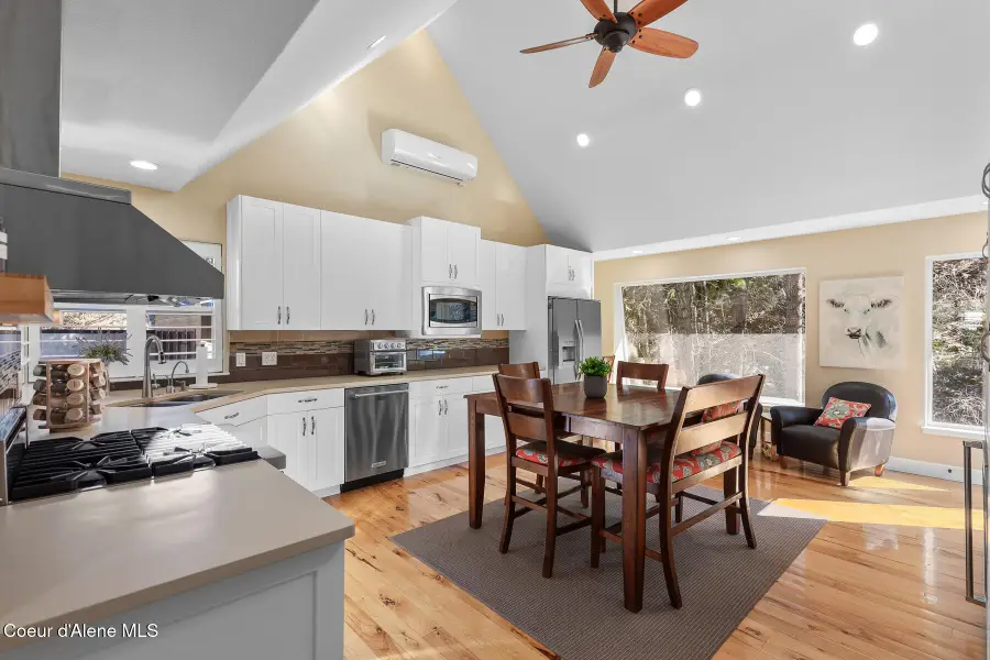 612 S 14th ST, Coeur Dalene, ID 83814 - #3