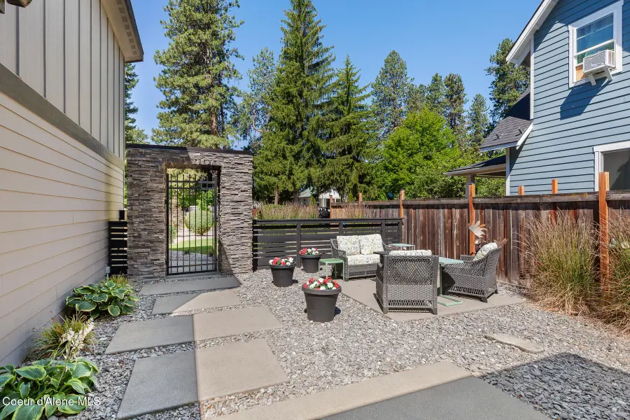 838 N GOVERNMENT WAY, Coeur Dalene, ID 83814 - #3