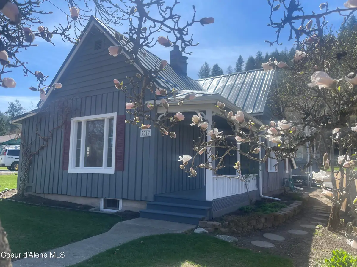 7042 Oak St., Bonners Ferry, ID 83805 - #1
