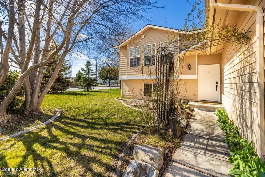 8811 N Davis Circle, Hayden, ID 83835 - #2