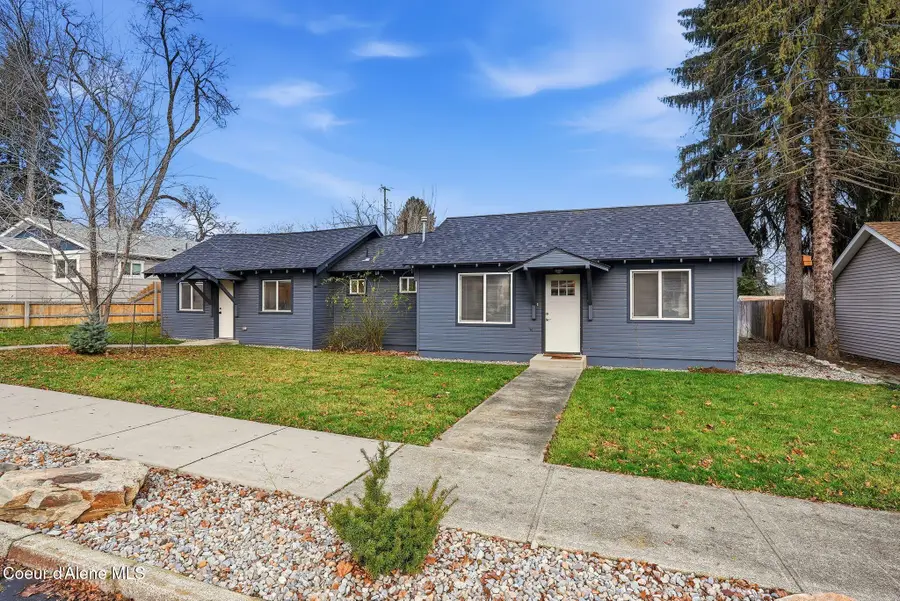 1105/1107 E Harrison Ave, Coeur Dalene, ID 83814 - #2