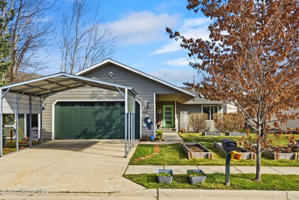 1610 Hemlock CT, Sandpoint, ID 83864 - #1