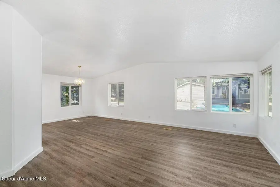 122 E Walrose Loop, Hayden, ID 83835 - #2