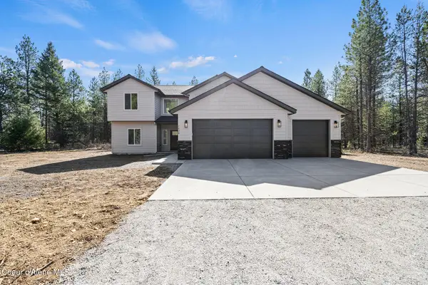 7838 E Autry Ln, Athol, ID 83801