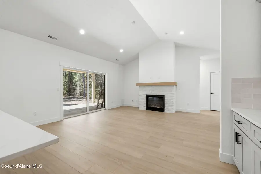 7705 E Howard Rd, Athol, ID 83801 - #3