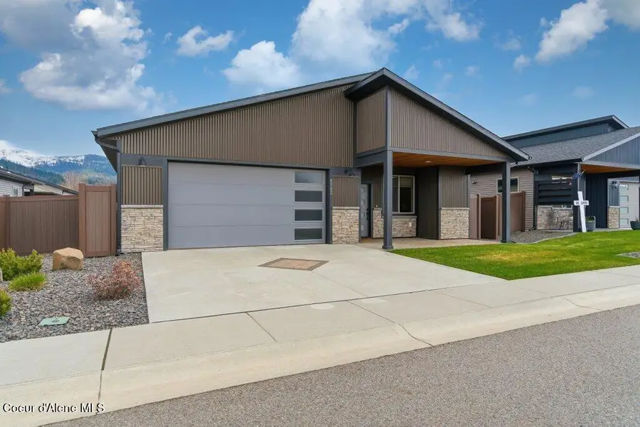 8703 W Hood ST, Rathdrum, ID 83858 - #2