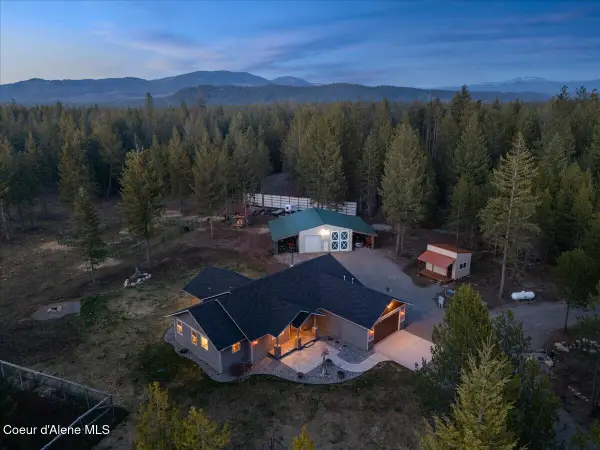 517 Songbird WAY, Spirit Lake, ID 83869