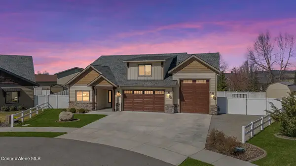 1402 W Wayward CIR, Post Falls, ID 83854