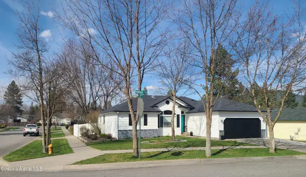 703 E Vintage Ct, Coeur d'Alene, ID 83815