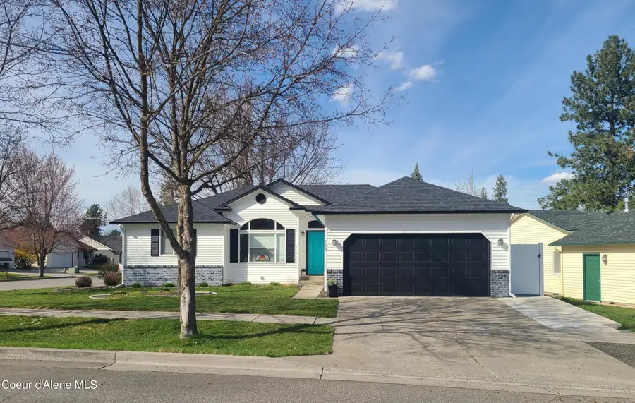 703 E Vintage Ct, Coeur Dalene, ID 83815 - #2