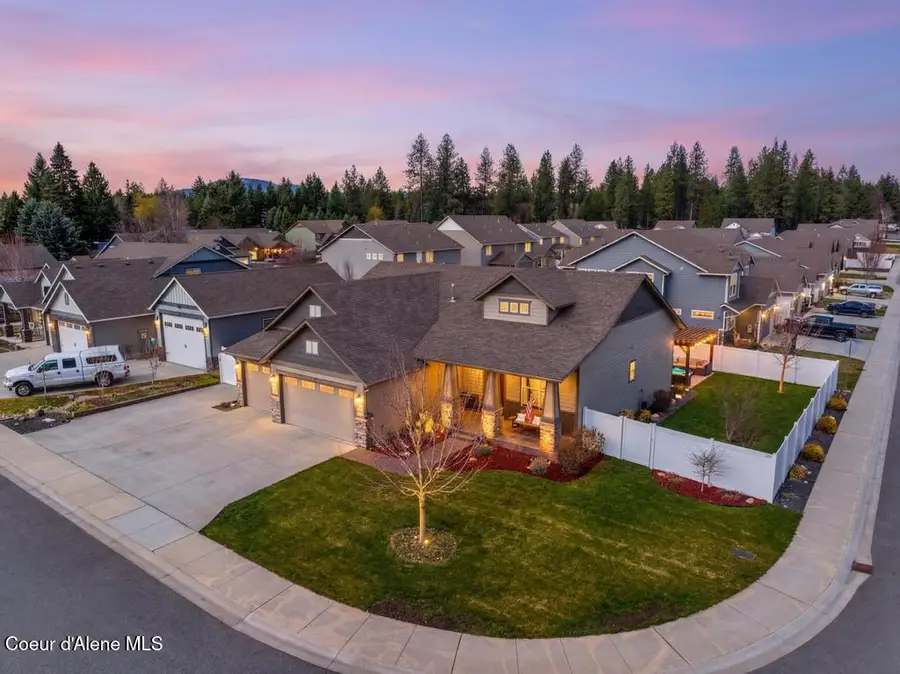 11305 N EMERALD DR, Hayden, ID 83835 - #3