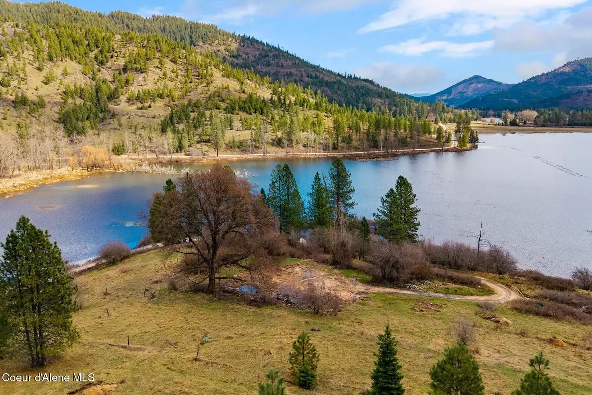 23203 E Killarney Lake Rd, Cataldo, ID 83810 - #1