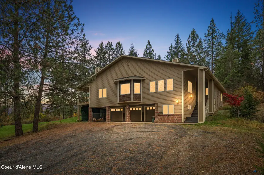7611 W CLEMETSON RD, Coeur Dalene, ID 83814 - #2