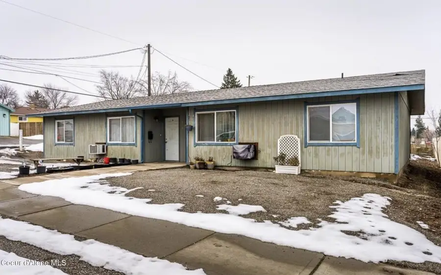 3024 N Hogan St, Spokane, WA 99207 - #2