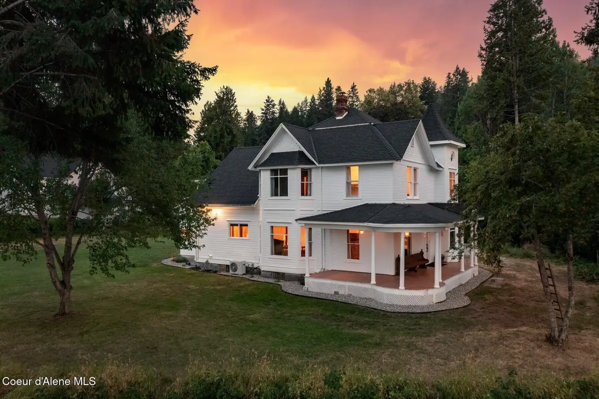 6955 Apple Aly, Bonners Ferry, ID 83805 - #1