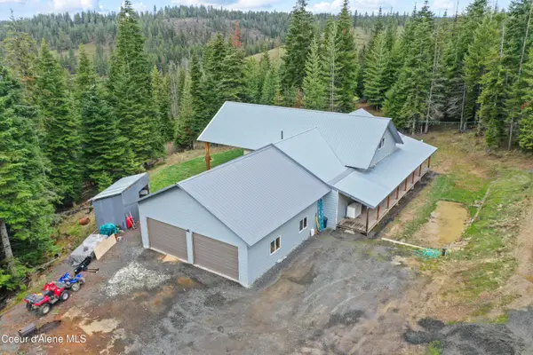 414 Joan's Road, Santa, ID 83866