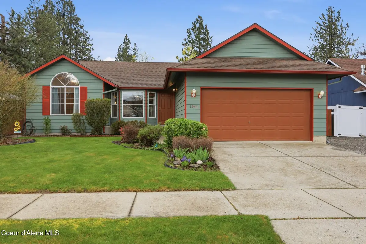 1943 W SHAWNA AVE, Coeur Dalene, ID 83815 - #1