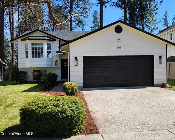 208 S Riverwood CT, Post Falls, ID 83854