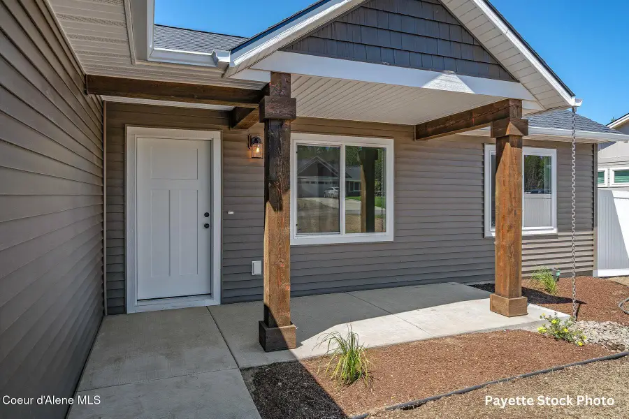 6653 W PLANT LN, Rathdrum, ID 83858 - #2