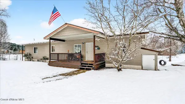 1365 Eastside RD, Priest River, ID 83856