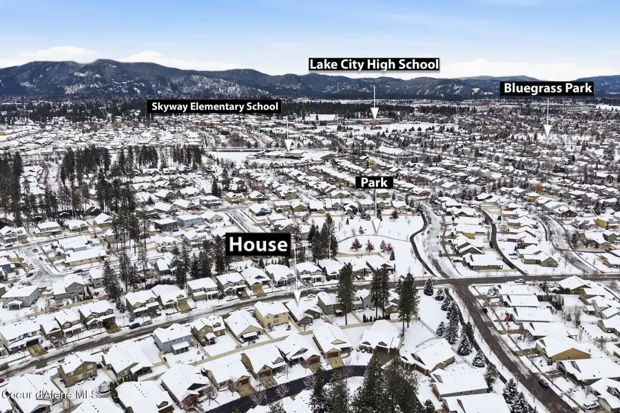 6861 N Cornwall St, Coeur Dalene, ID 83815 - #3