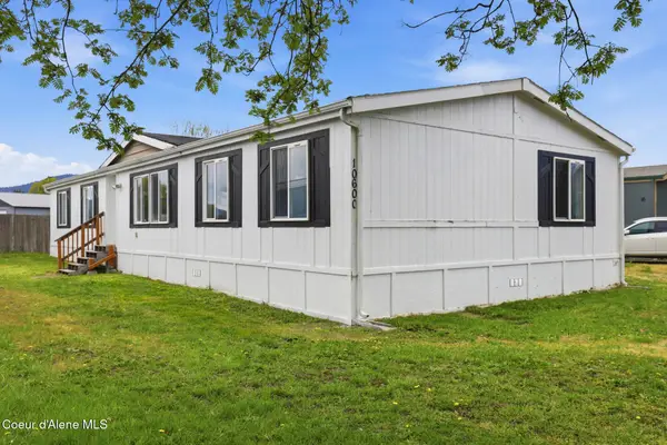 10600 N BENOIT ST, Hayden, ID 83835