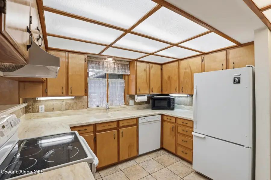 2303 N 8th ST, Coeur Dalene, ID 83814 - #3