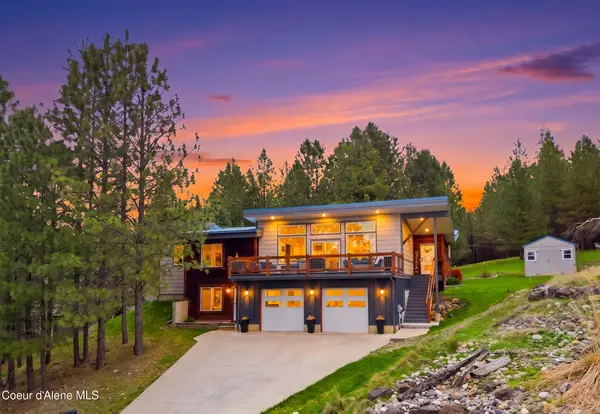 944 N Balcony DR, Coeur d'Alene, ID 83814